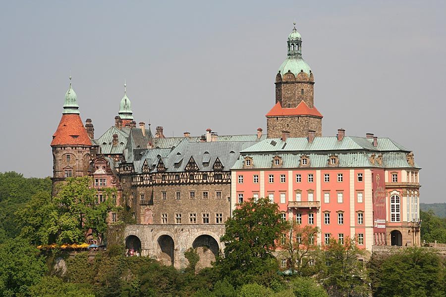 Zamek Książ i Palmiarnia zawieszają sprzedaż biletów na 14 dni. Hotele i Restauracje będą czynne