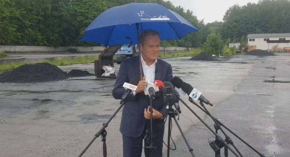 Donald Tusk przyjechał do Wałbrzycha. ''Mamy biedaszyby i chrust''